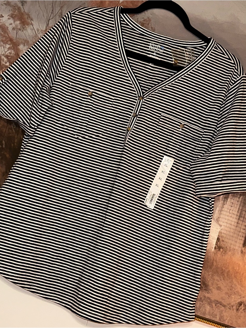 Croft & Barrow White and Dark Blue Striped V-Neck Blouse XL